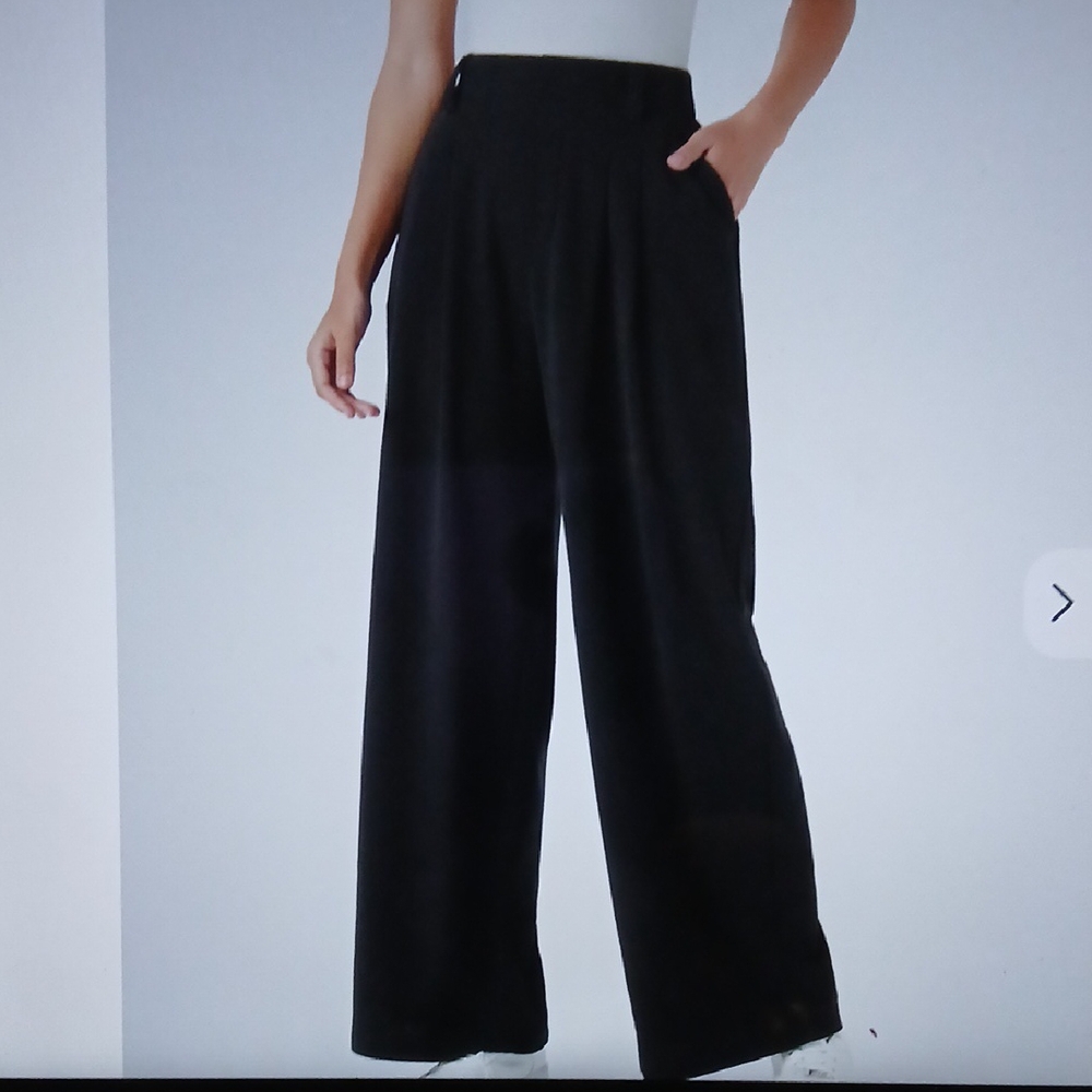 42H Halara Flex High Waisted Wide-Leg Waffle Work Pants